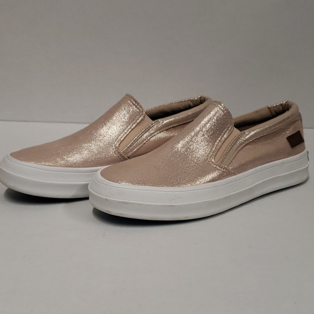 NWOT Blowfish Malibu Rose Gold Slip On Sneakers 9